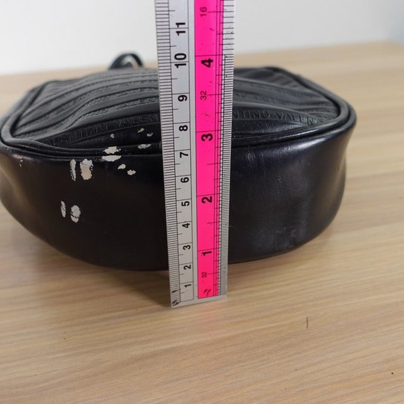 VTG VALENTINO Purse Leather Black Crossbody Small V Logo‎ Sling MARIO VALENTINO - Picture 10 of 16